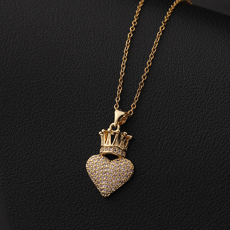 Niche Gold Plated Love Crown Clavicle Necklaces