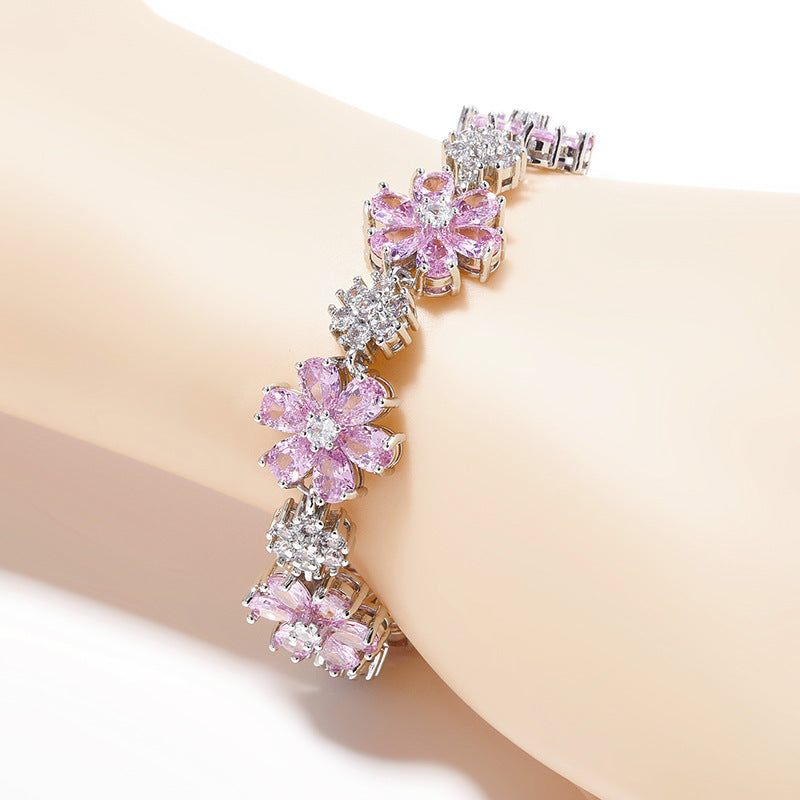 Damen-Armbänder mit reichem Blumen-Luxus-Zirkon und hochwertiger Intarsien