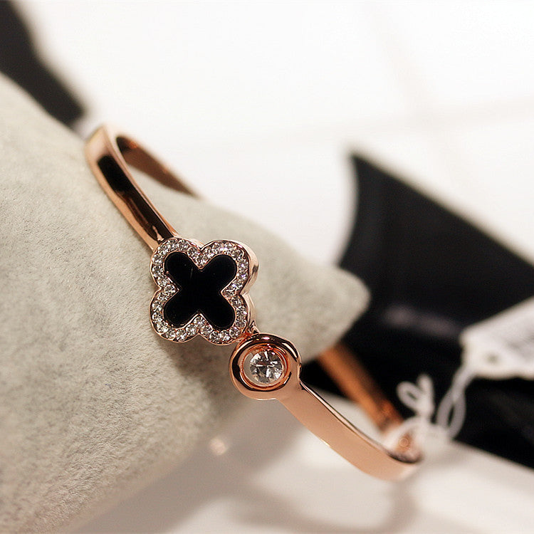 Rose Gold Clover Brace Lace Diamond Temperament Wild Bracelets