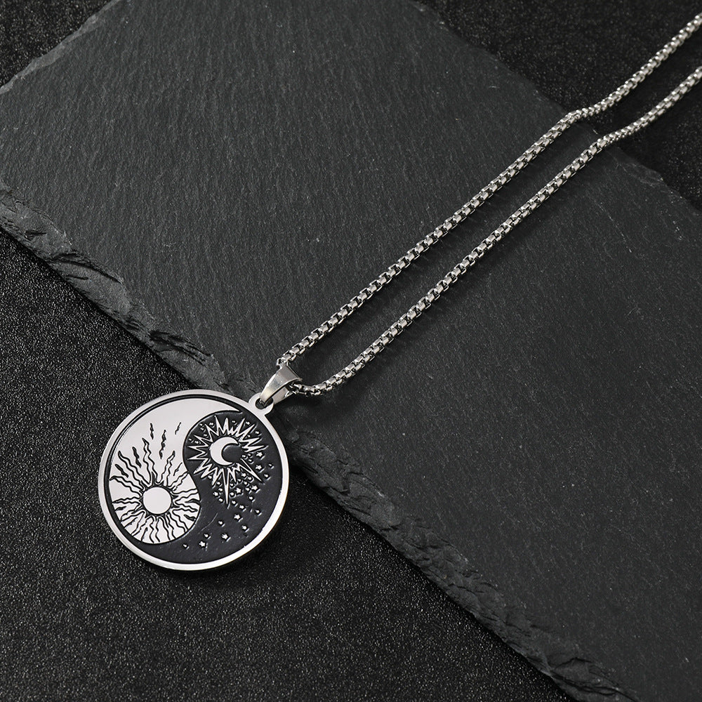 Men's Versatile Creative Lucky Tree Yin Yang Tai Round Necklaces