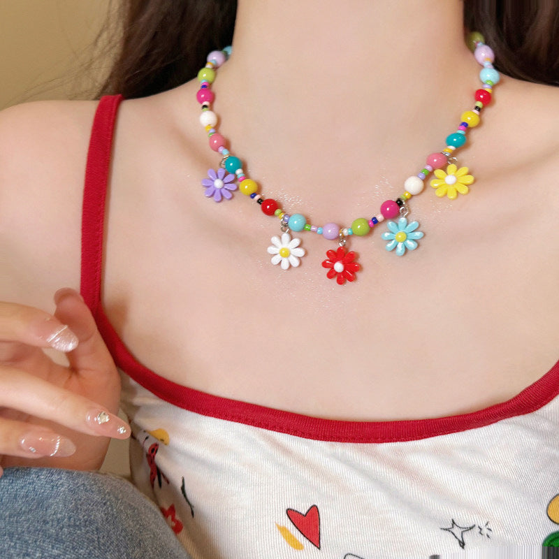Women's Color Little Daisy Contrast Design Clavicle Chain Necklace