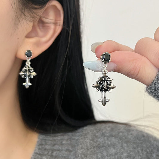 Women's Retro Distressed Cross Trendy Cold Niche Stud Earrings