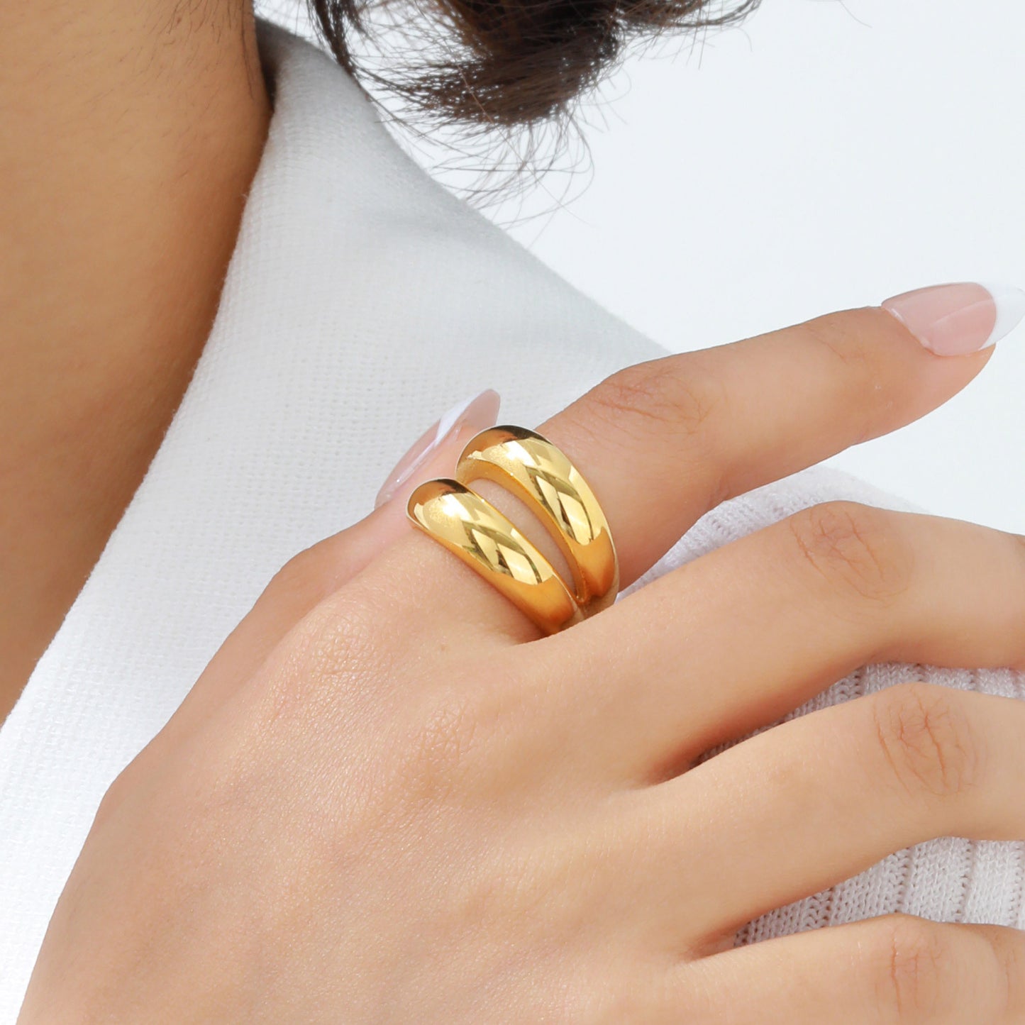 Women's Fashion Stainless Steel Glossy Geometric Gold Ring