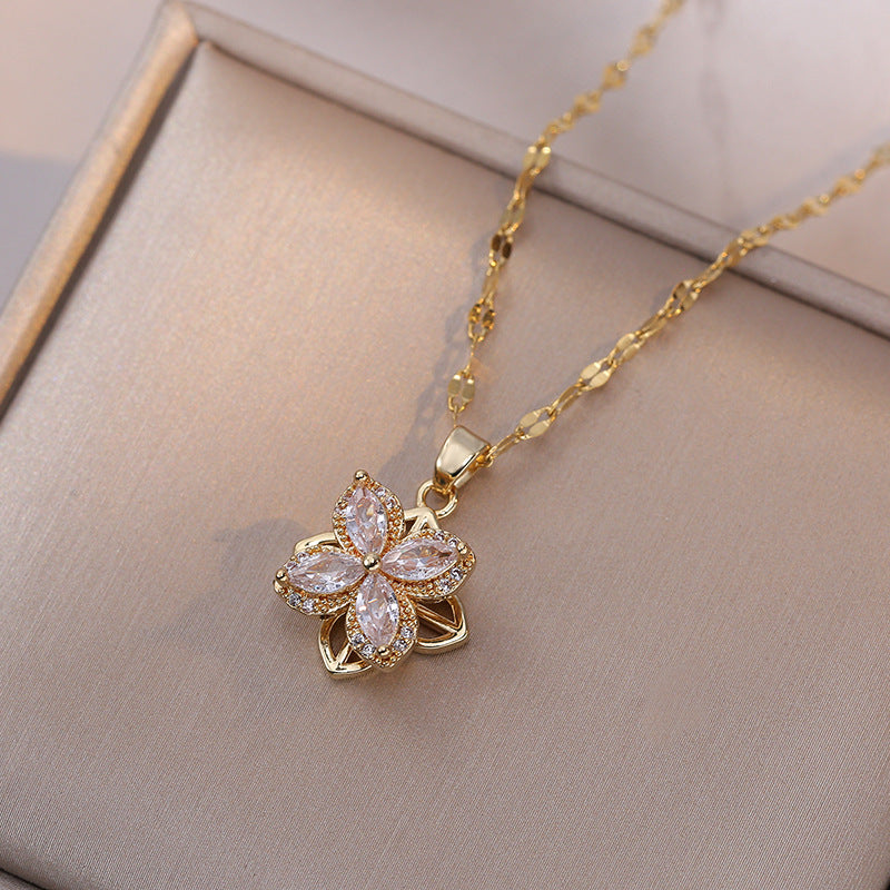 Women's Four-leaf Pendant Set Clavicle Chain Neck Necklaces