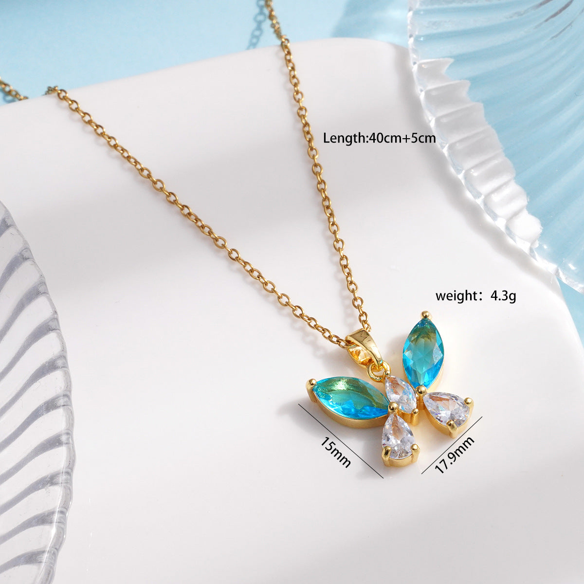Women's Titanium Steel Simple Elegant Copper Inlaid Zircon Design High-grade Necklaces