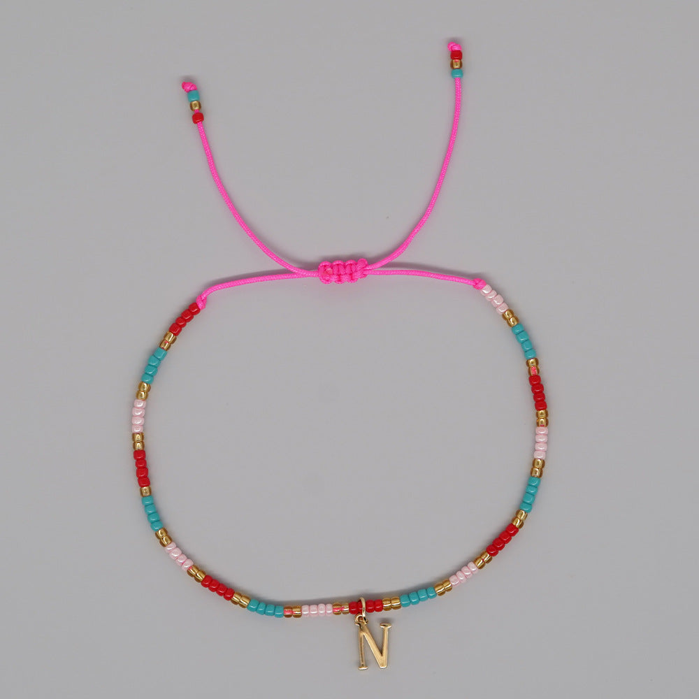 Bracelets faits à la main avec perles de couleur contrastée, ornement avec lettres anglaises pour femmes