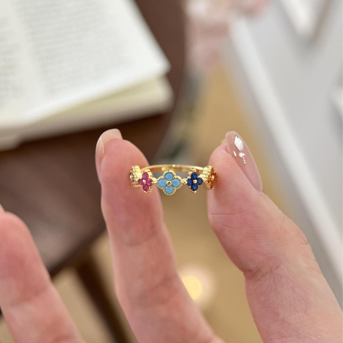 Dopamine Color Four-leaf Clover Female Exquisite Versatile Unique Design Ring