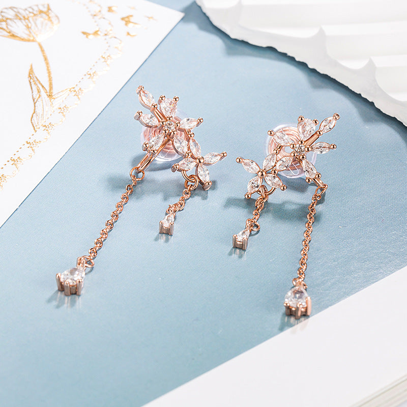 Women's Light Luxury Refined Grace Zircon Flower Tassel Rings