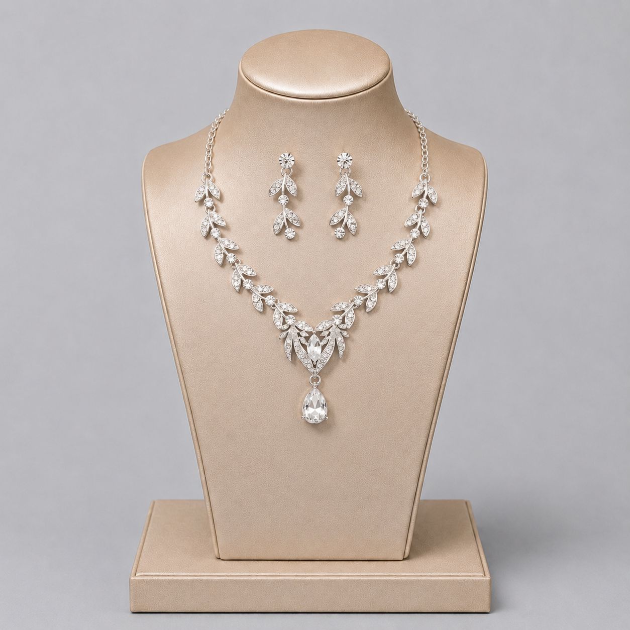 Alloy Rhinestone Light Luxury Dinner Dress Jewelry Set