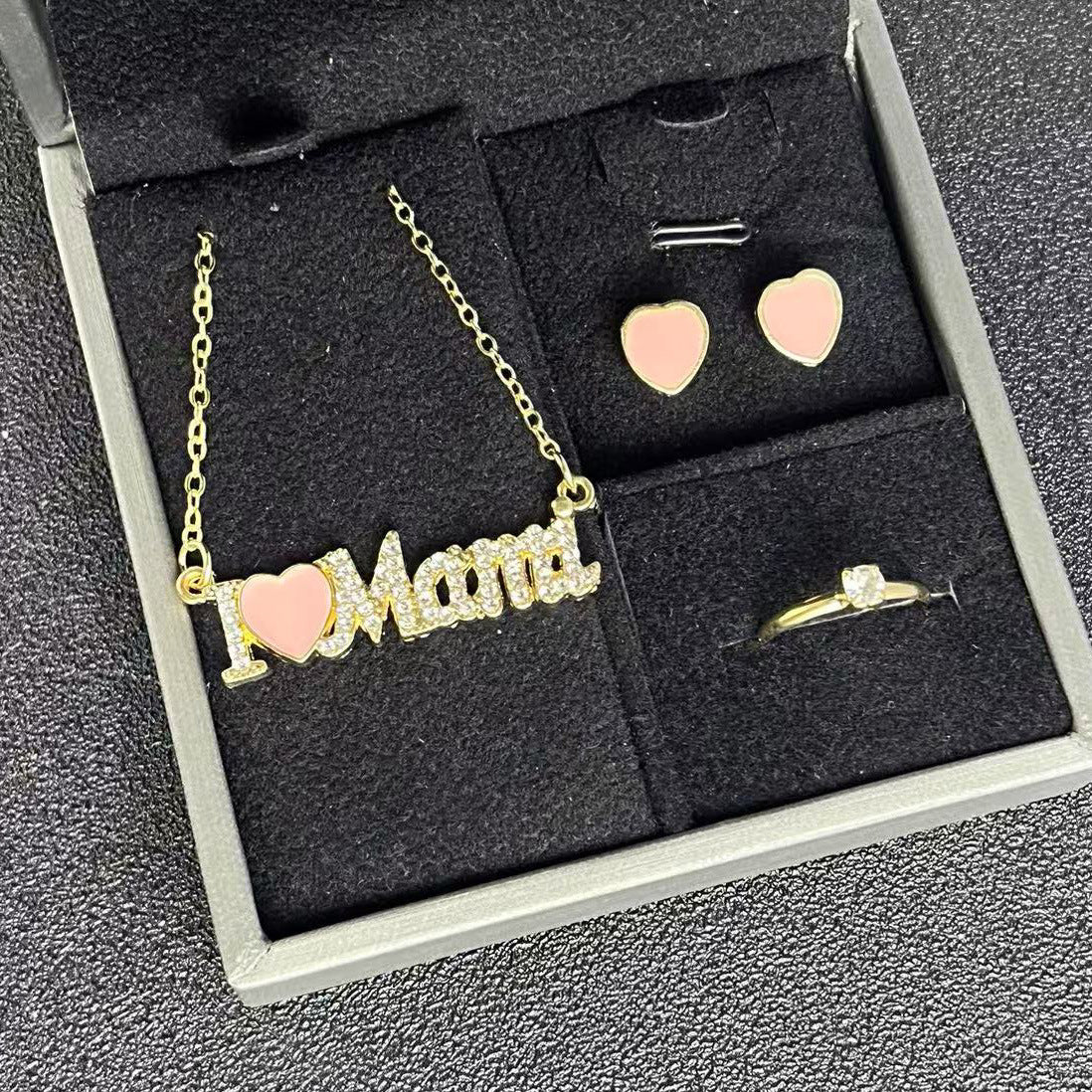 Women's Elegant Mother's Day Letter Red Dripping Pendants