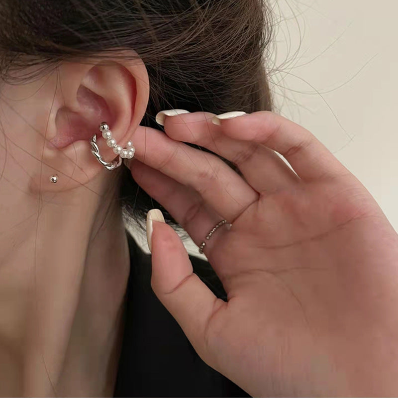 Women's French Style Vintage Pearl Earless Fashion Temperament High Ear Clip