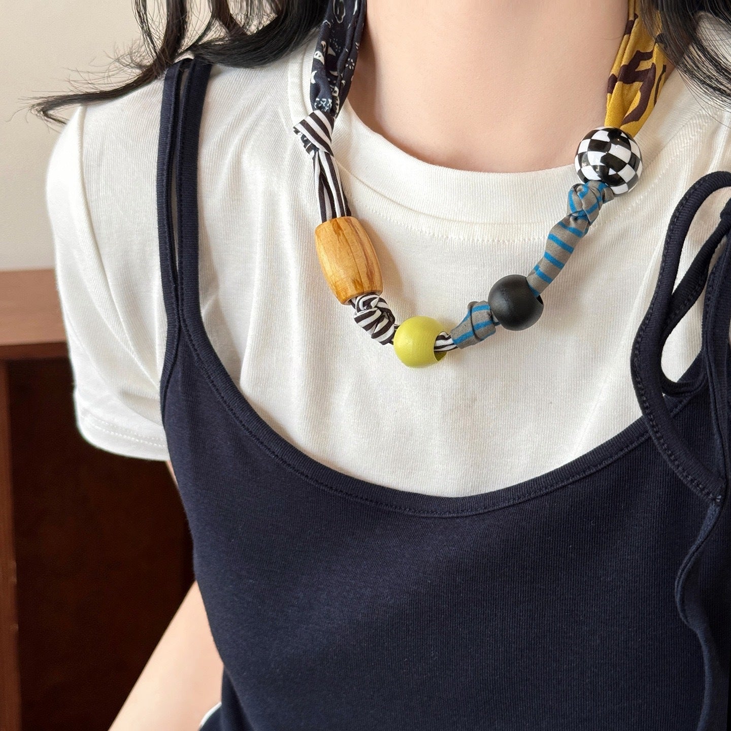 Women's Fashionable Beaded Stitching Silk Scarf Drawable Design Winding Clavicle Necklaces