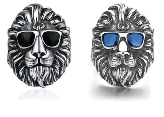 Men's Retro Punk Locomotive Style Beard Skull Ring