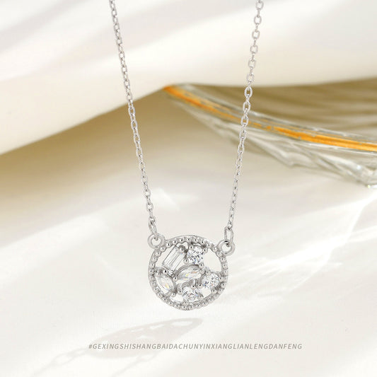 Women's Light Luxury Minority Elegant Jewelry Small Diamond Circle Unique Necklaces