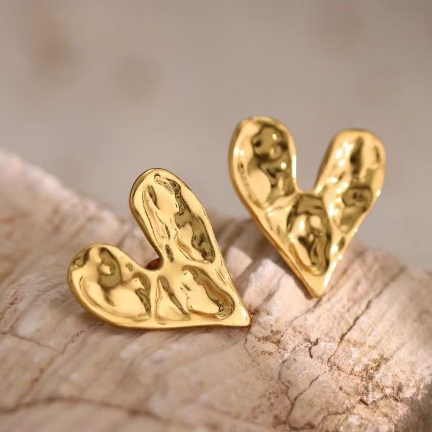 Women's Creative Stainless Steel Square Heart-shaped Pleated Stud Earrings