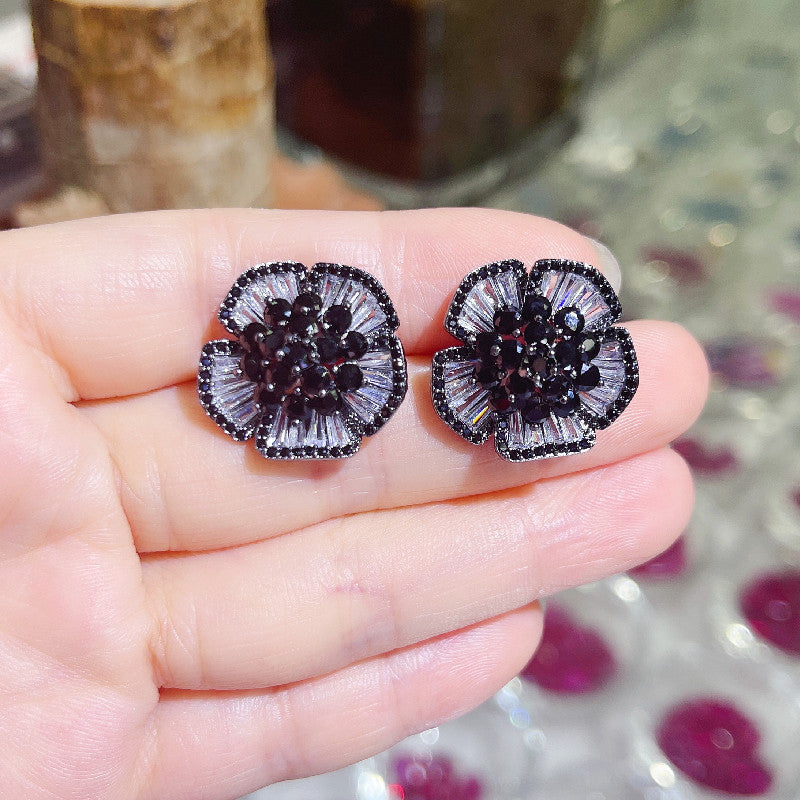 Green Inlaid Camellia Style Ear Niche Personality Design High-grade Stud Earrings