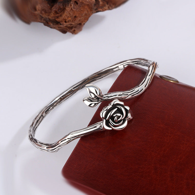 Women's Style Personality Trendy Sier Plated Retro Distressed Design Bracelet
