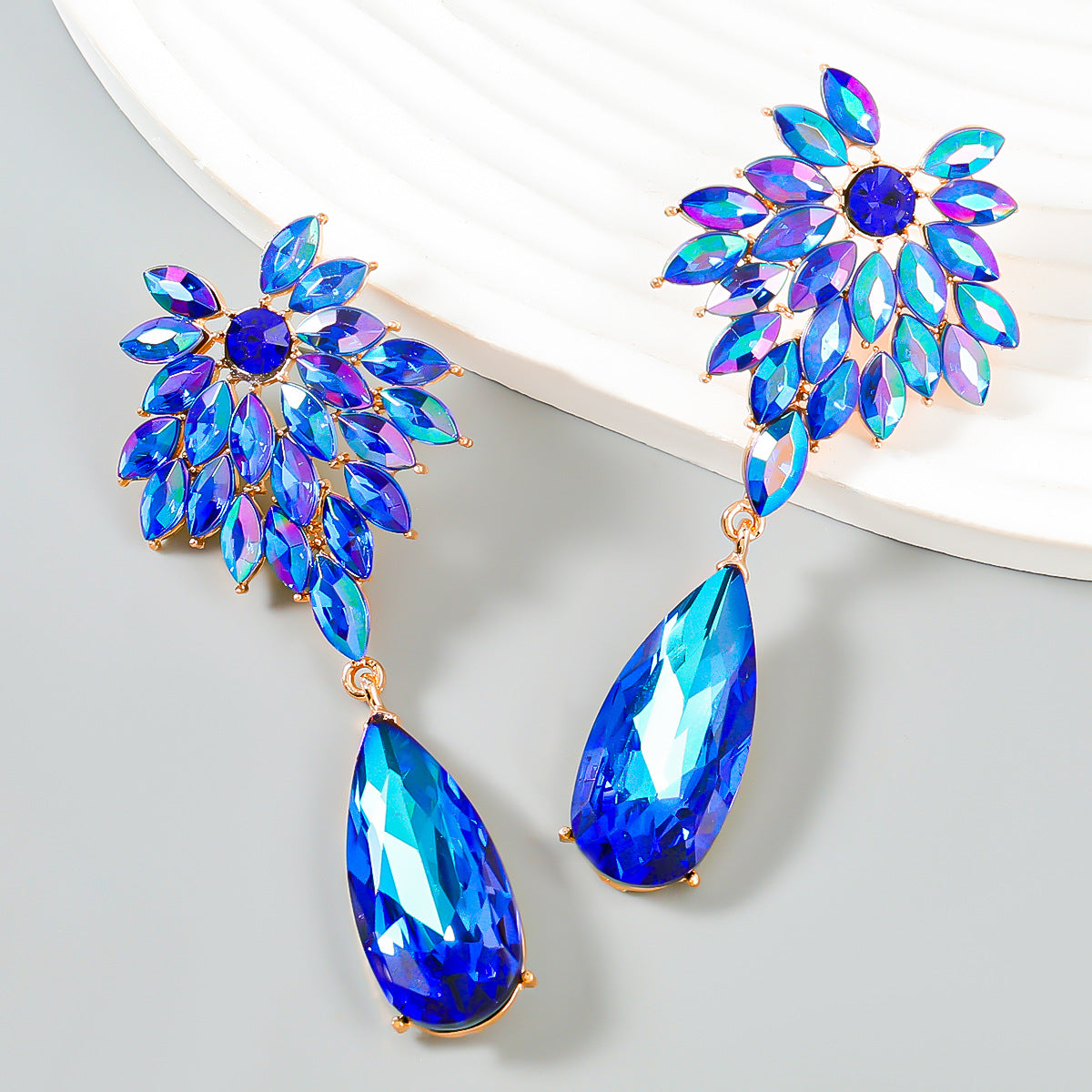 Full Diamond Flower Alloy Exaggerated Drop-shaped Earrings