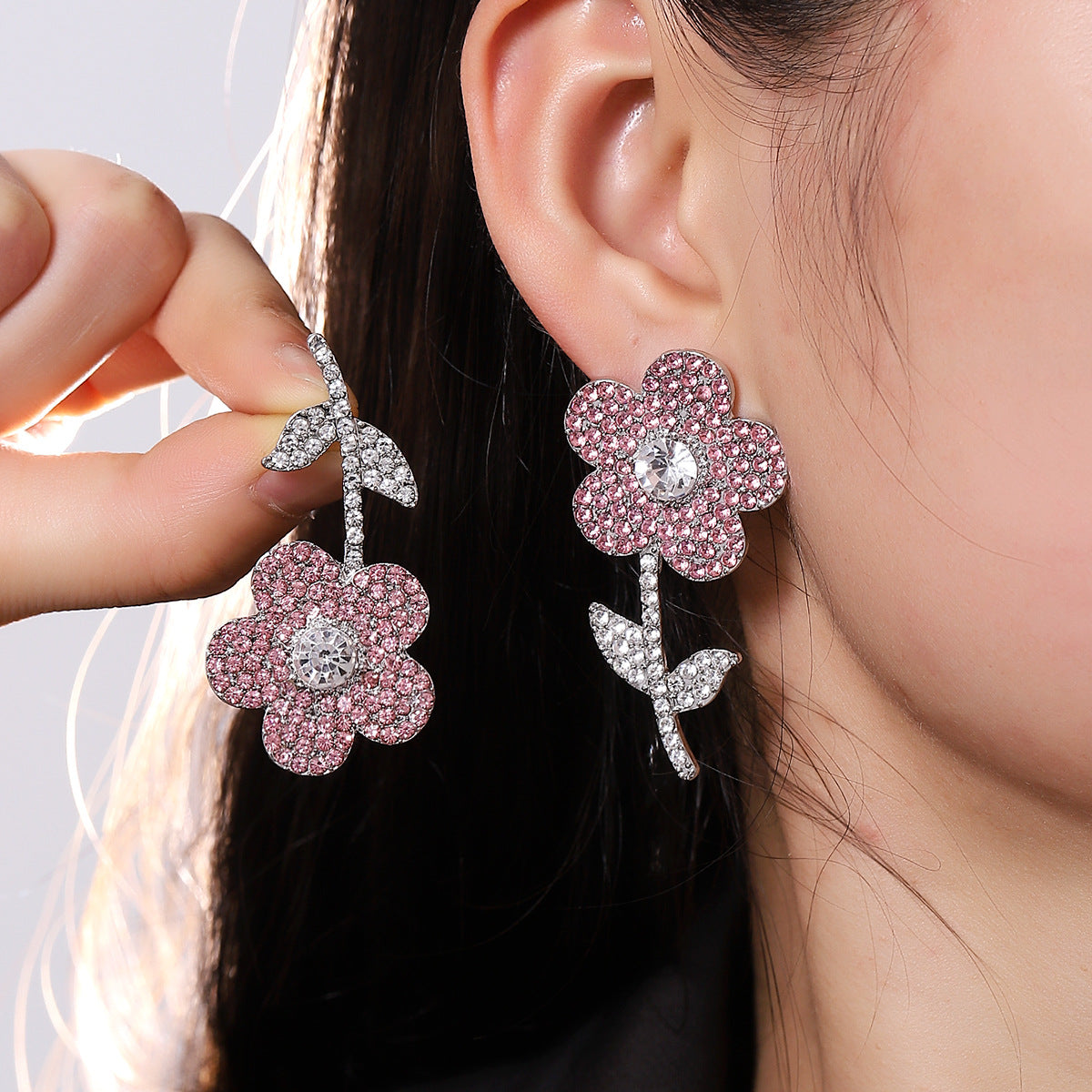 Flower Sier Needle Asymmetric Diamond Graceful Earrings