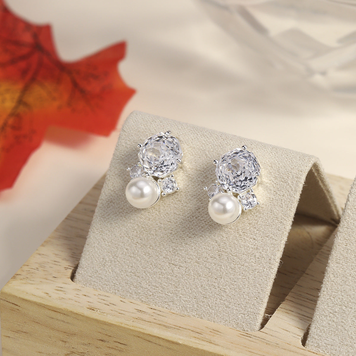 Pearl Colorful Zircon Female Fresh Temperament Stud Earrings