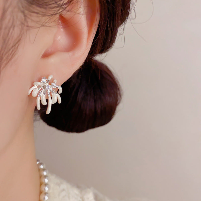 Thick Sier Drop Oil Bouquet Female Temperament Light Luxury Simple Earrings