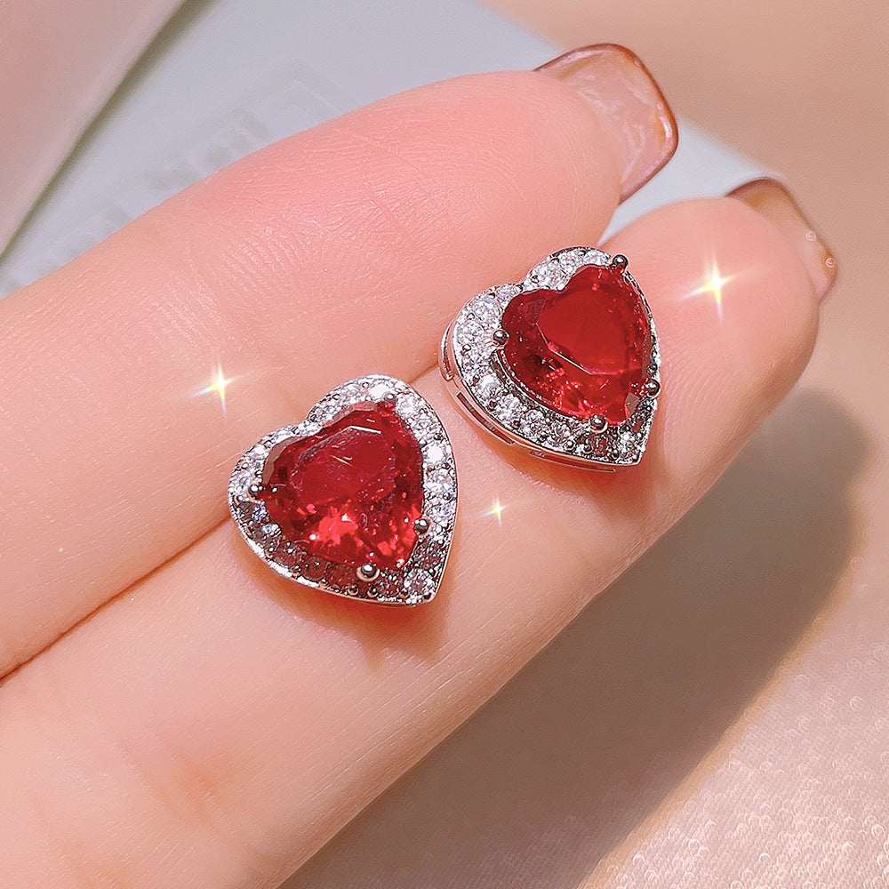 Trendy Women's Natural Garnet Three-piece Gift Earrings