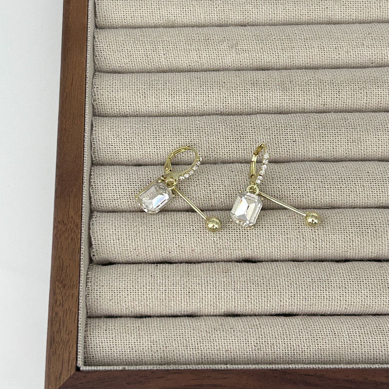 Style Retro Elegant Versatile One For Champagne Pearl Butterfly Earrings