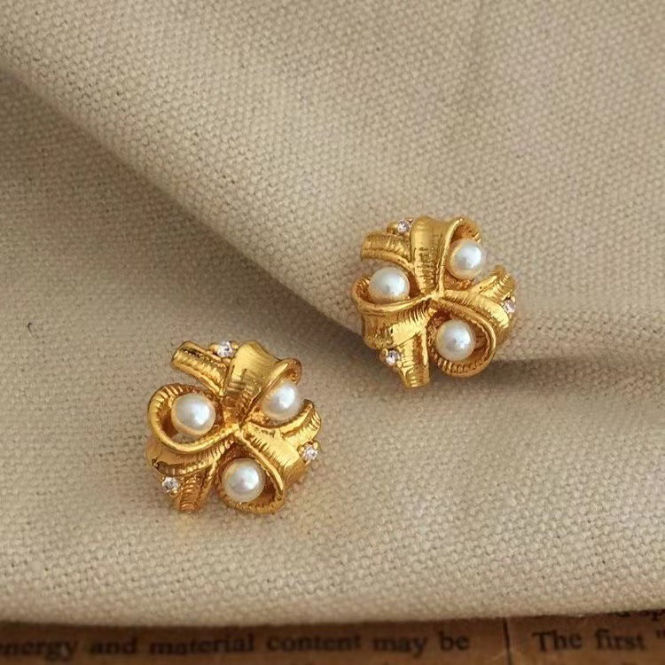 Ornament Style Geometric Three-dimensional Flower Summer Retro Earrings