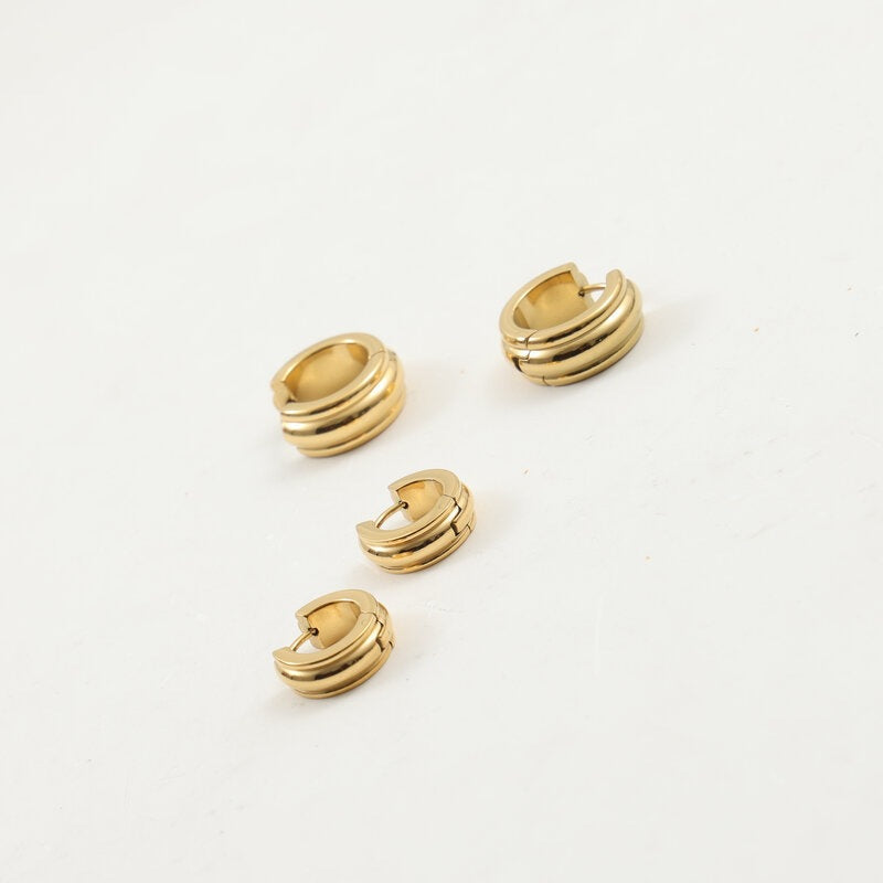 Arc Surface Can Be Opened Titanium Steel Gold Stud Earrings