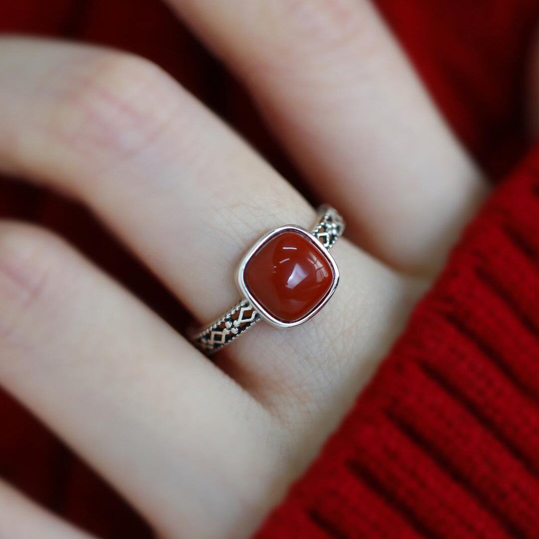 Retro Chinese Square Sugar Hollow Female Lace Ring