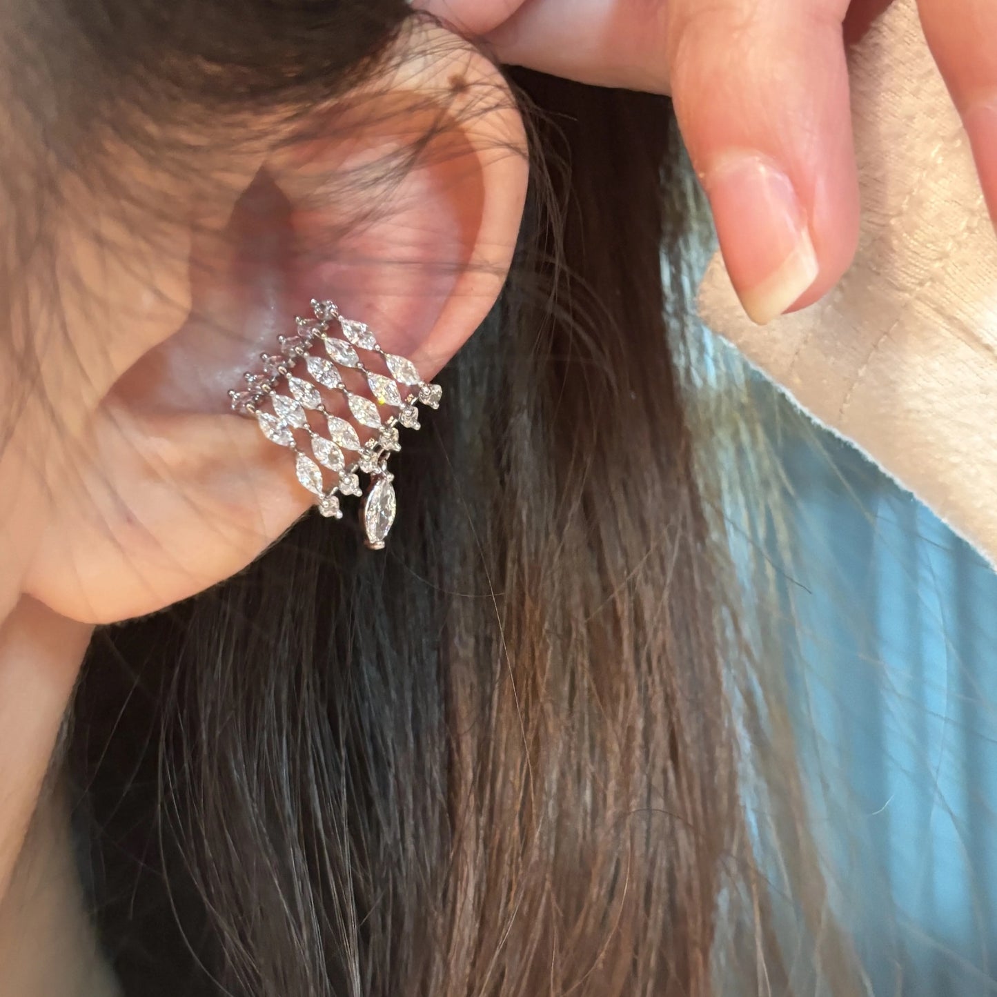 Interest Light Luxury High-grade Zircon Water Drops Flashing Bone Cold Rings