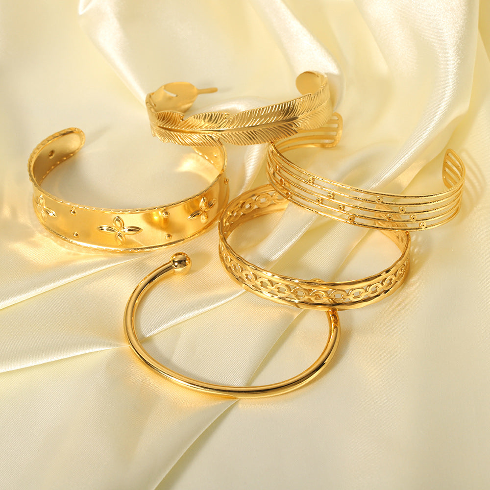 Women's French Retro Stainless Steel Fashion Open Gold Bracelets