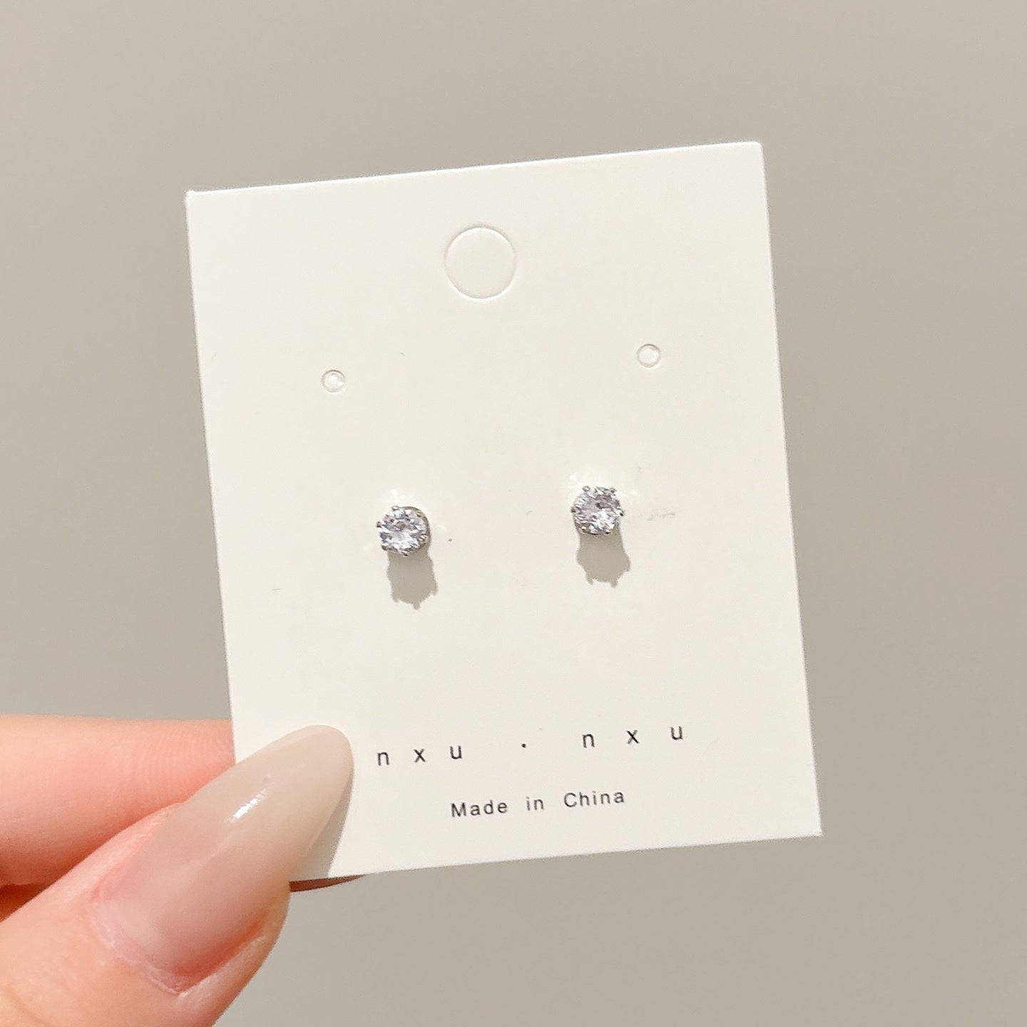 Women's Alloy Pearl Light Luxury High-grade Sense Niche Earrings