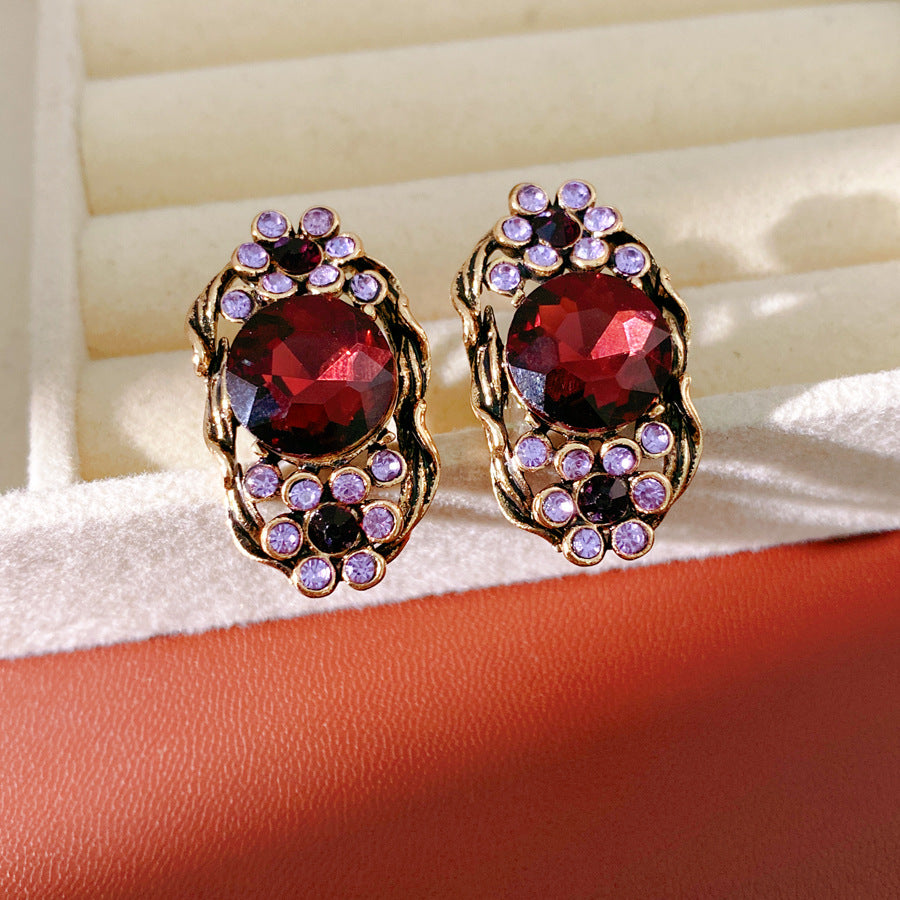 Women's Oval Retro Exquisite Clavicle Chain High-grade Light Luxury Jewelry Set