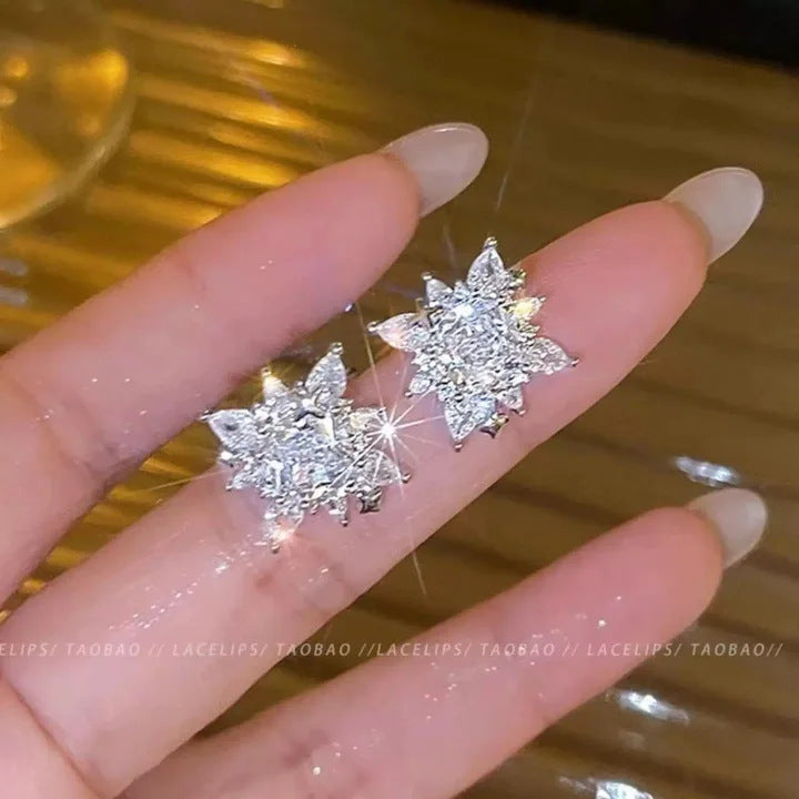 Cool Style Cross Star Zircon Bone Light Luxury High-grade Fashion Rings