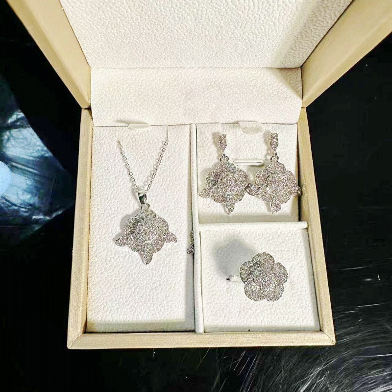 Women's Fashion Luxury Group Diamond Engagement Three-piece Necklaces
