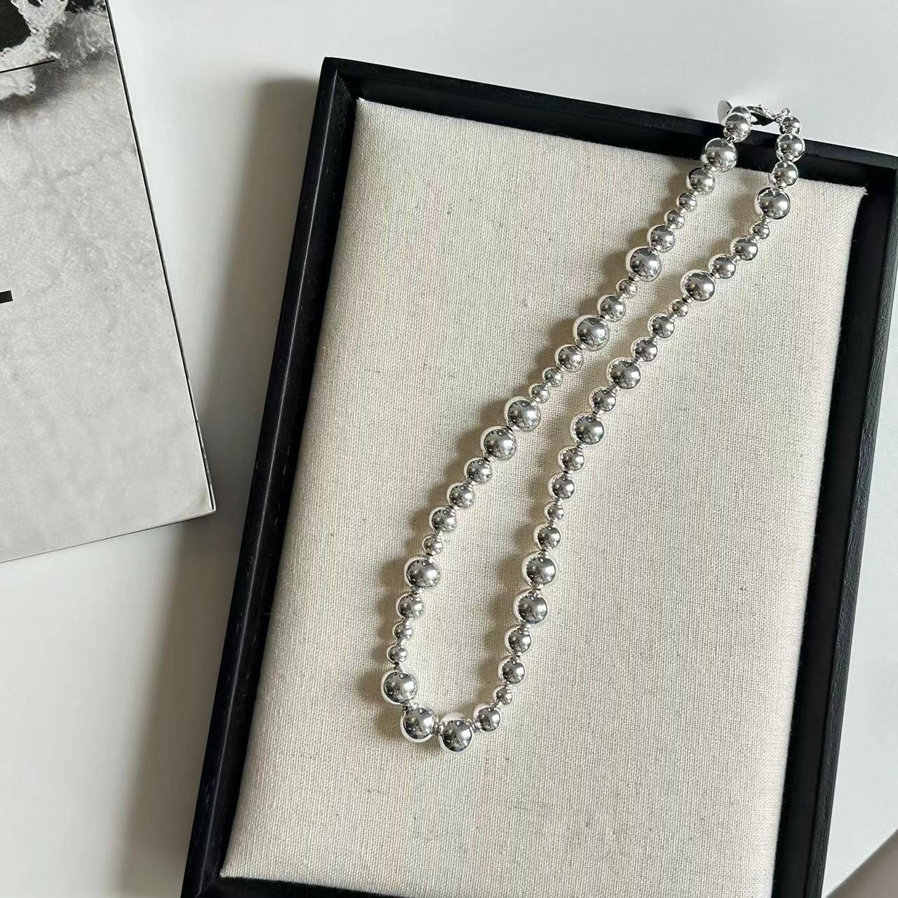 Style Irregular Sier Round Beads Female Light Luxury Temperament High-grade Necklace