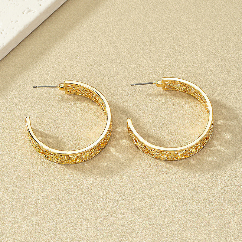 Women's Trendy High-grade Fashion Texture Shaped Hollow Eardrop Earrings