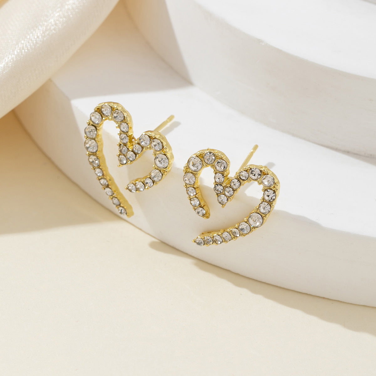 Fashion Design Sense Fully Jeweled Loving Heart Ear Exquisite Versatile Rings