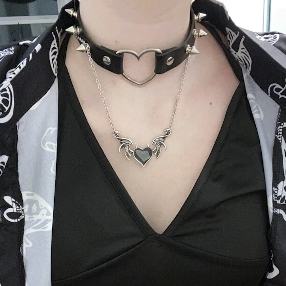 Demon Heart Alloy Oil Drop Peach Wings Necklaces