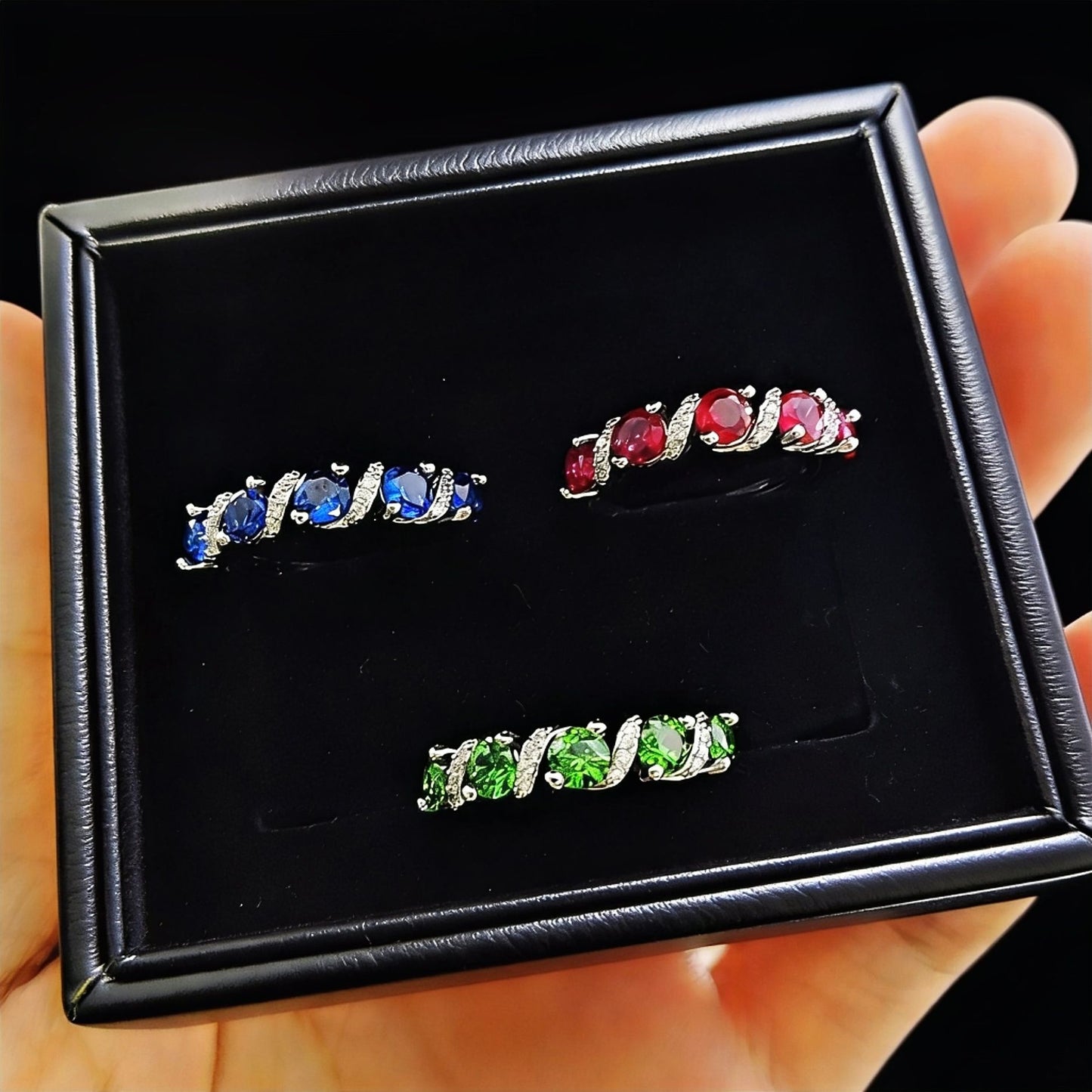 Women's Light Luxury Simulation Ruby Sapphire Open Mouth Stackable Fashion Twisted Rings