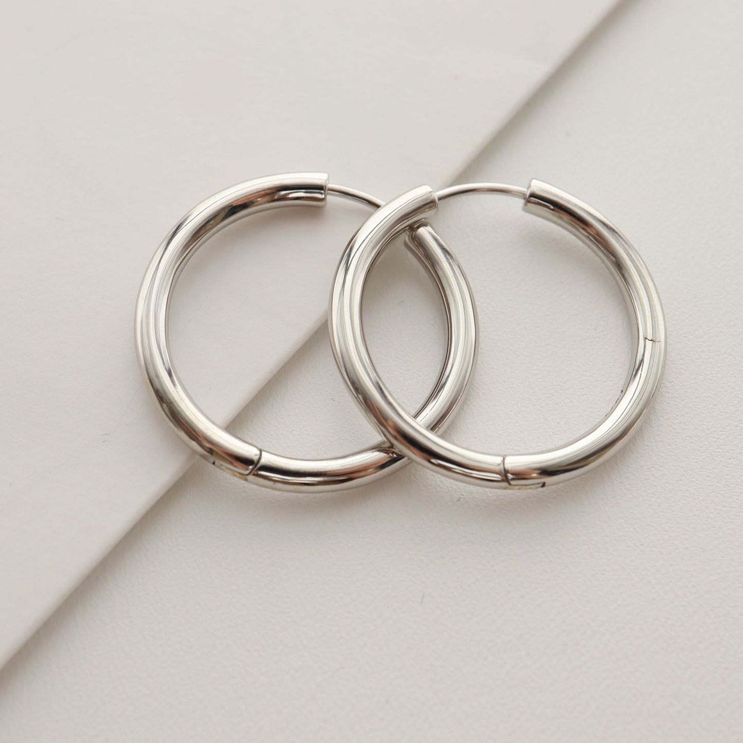 Women's & Men's Eardrop Sier Round Solid Niche Seaside Rings