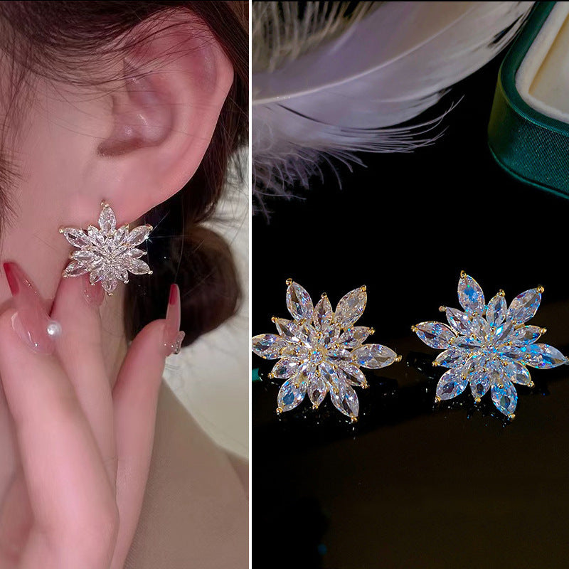 Women's Needle Light Luxury Minority Pearl Exquisite Micro Inlaid Earrings