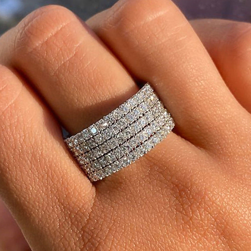 Bagues de luxe Shi à cinq rangées de diamants pour femmes