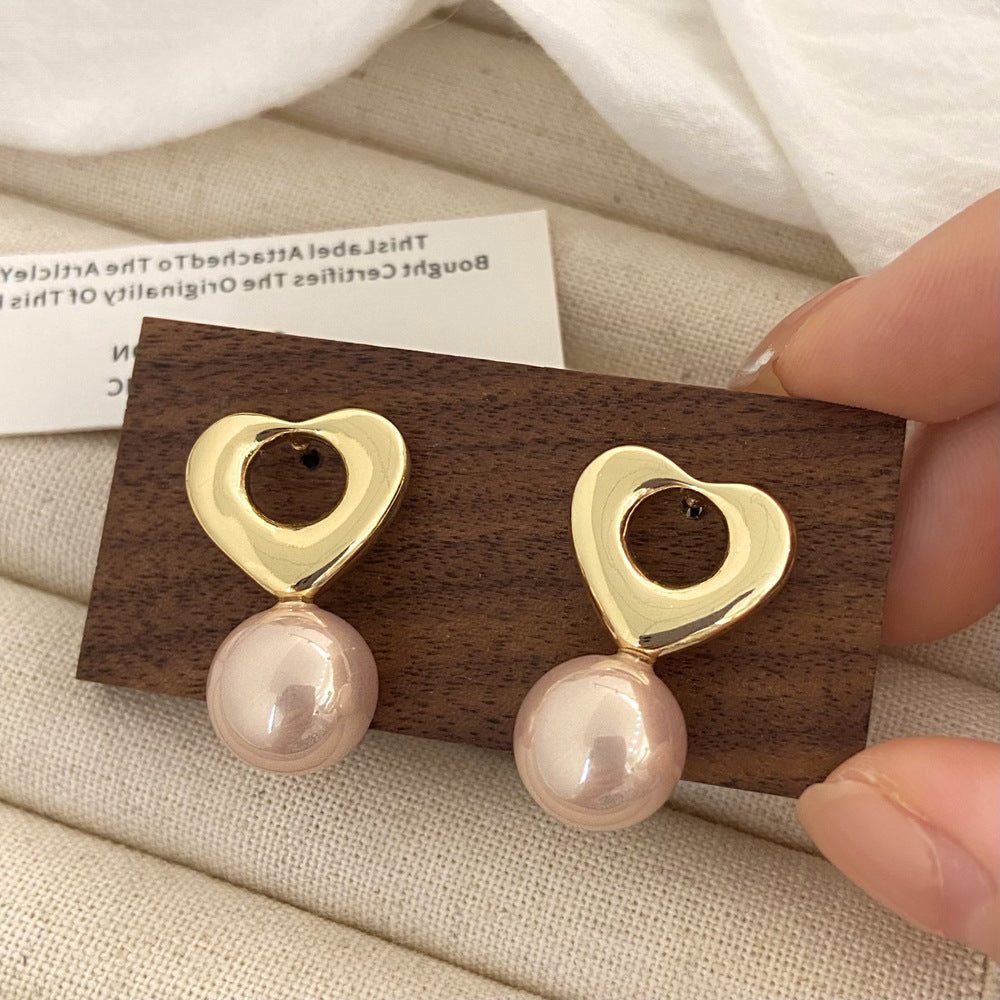 Women's French Retro Heart Pearl High-grade Ear Now Earrings