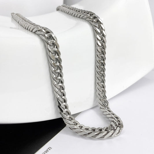 Women's & Men's & And Simple Clavicle Chain Fashion Necklaces