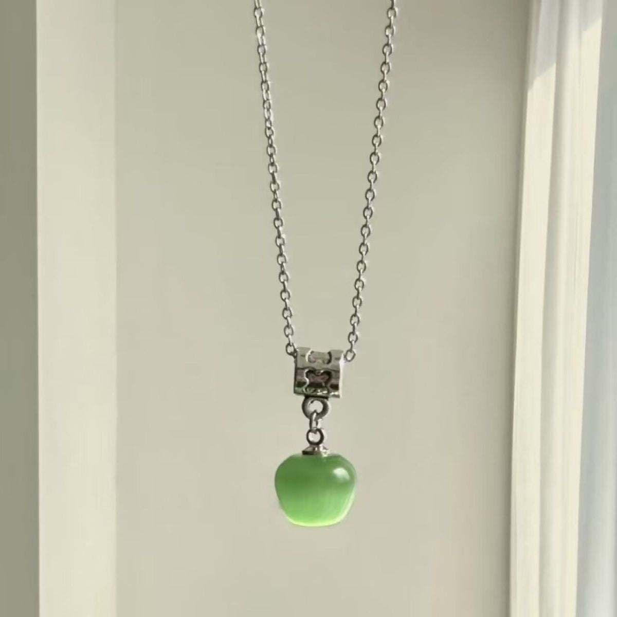 Safe Smooth Christmas Romantic Red Apple Clavicle Chain Pendants