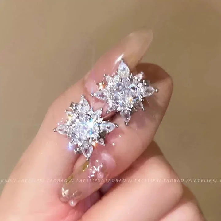 Cool Style Cross Star Zircon Bone Light Luxury High-grade Fashion Rings