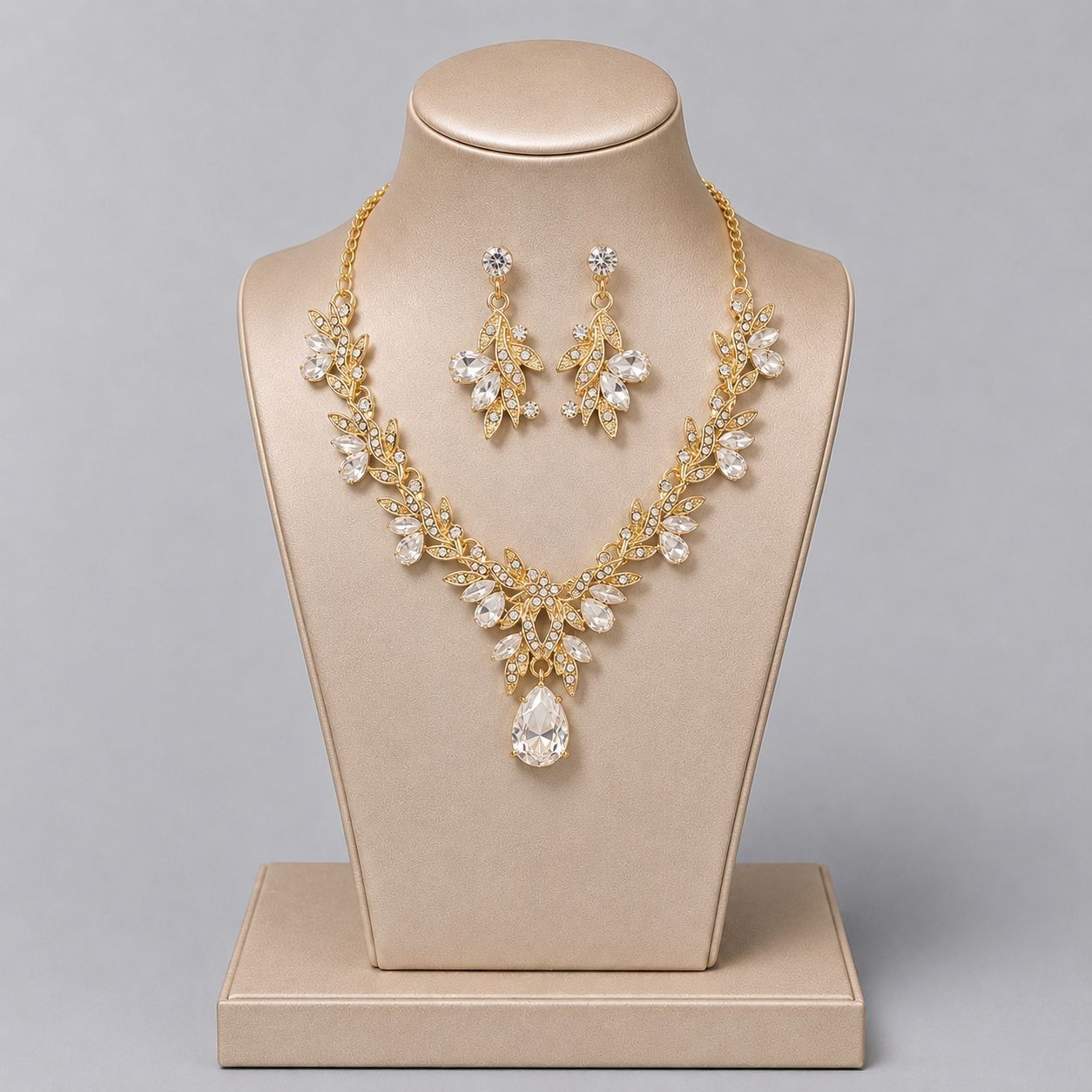Alloy Rhinestone Light Luxury Dinner Dress Jewelry Set