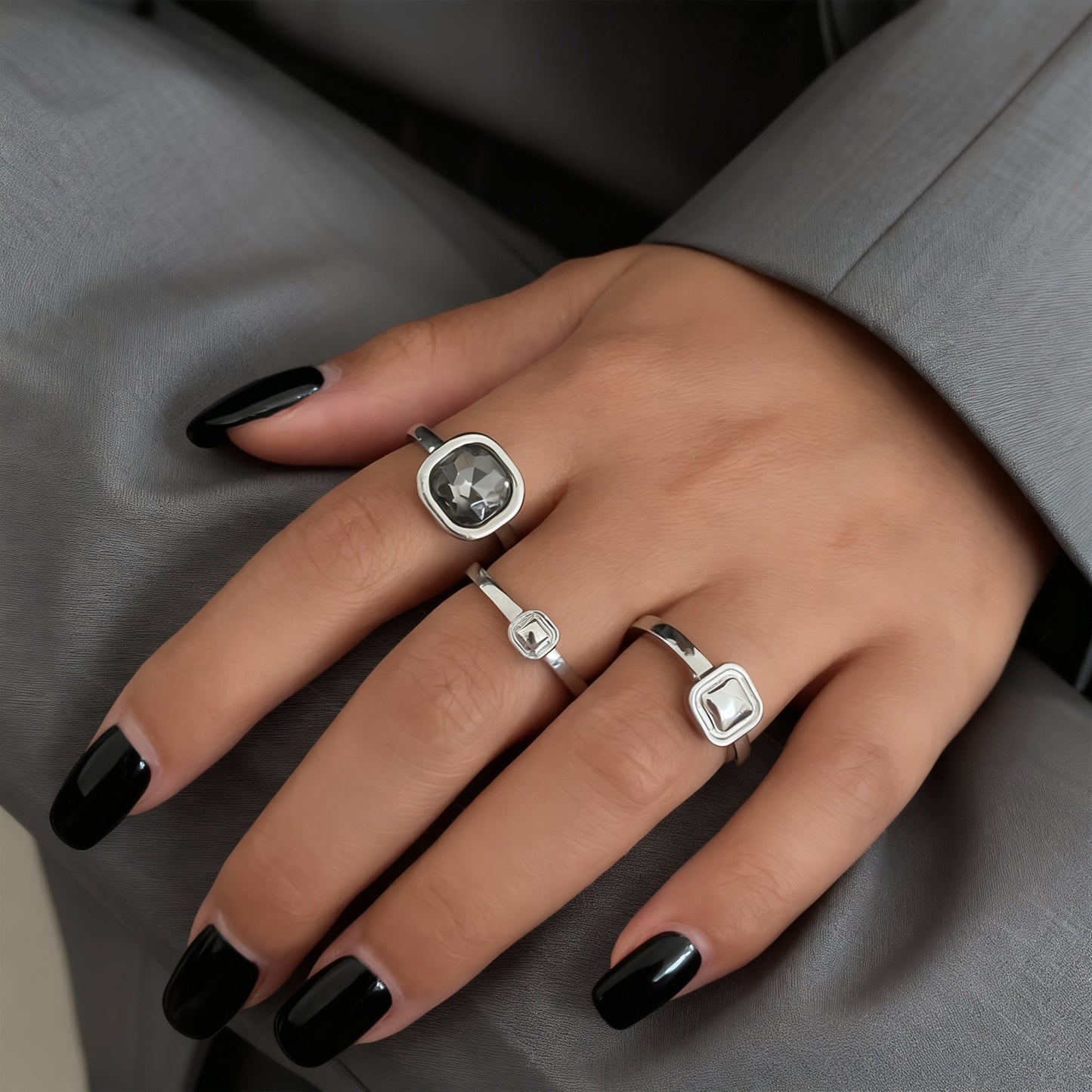 Women's Combined Fashion Liquid Lava Flower Irregular Rings